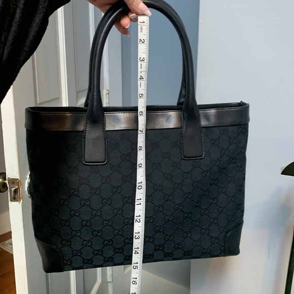 ❌SOLD❌Authentic vintage all back Gucci GG handbag - Picture 12 of 17